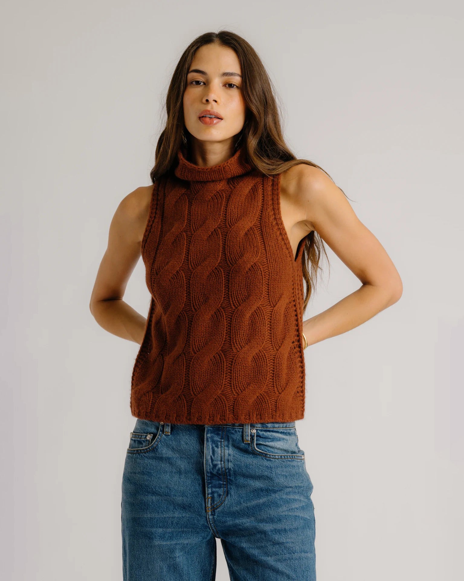 【SCENERITY】Marron henley neck short sleeve cardigan Brown Envy Cardigan – Steady Hands